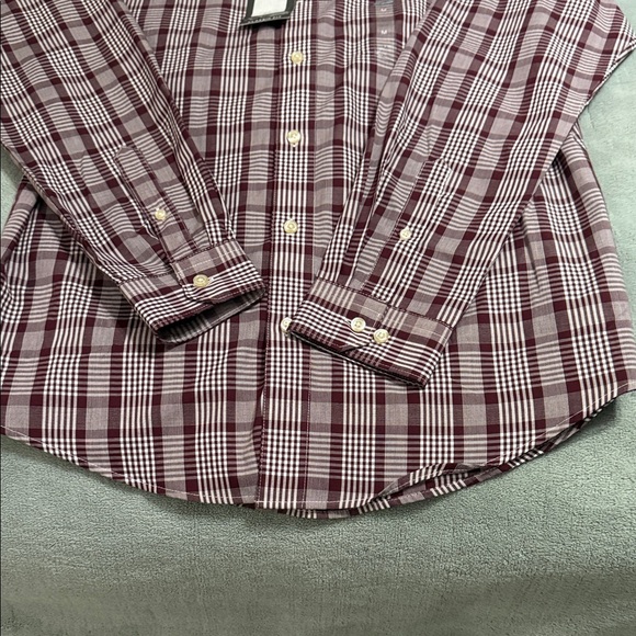 Van Heusen Maroon Plaid Men's Shirt - Picture 6 of 6